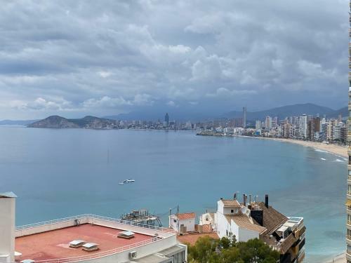 Captivating 3-bed Apartment In Benidorm