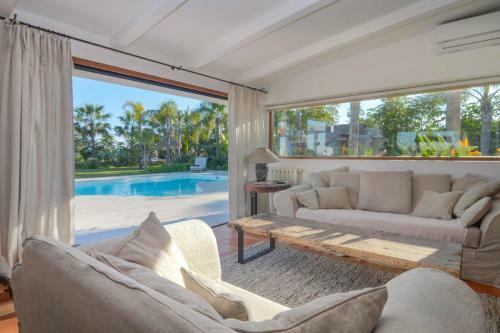 Villa Blue Chill