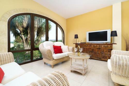 Benitachell Villa Sleeps 8 Pool Air Con Wifi