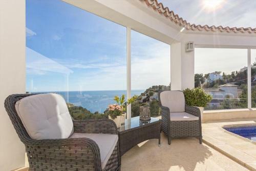 Benitachell Villa Sleeps 6 Pool Wifi