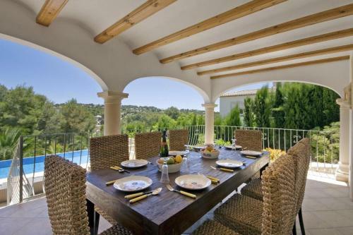 Benitachell Villa Sleeps 6 Pool Air Con Wifi