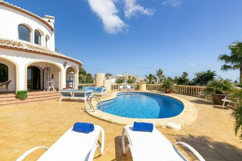 Benitachell Villa Sleeps 10 Pool Air Con Wifi