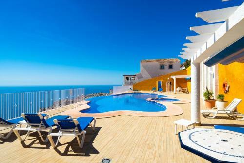 Benitachell Apartment Sleeps 4 Pool Air Con Wifi