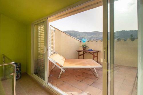 Casa N�ria Con Piscina P�blica Y Solarium