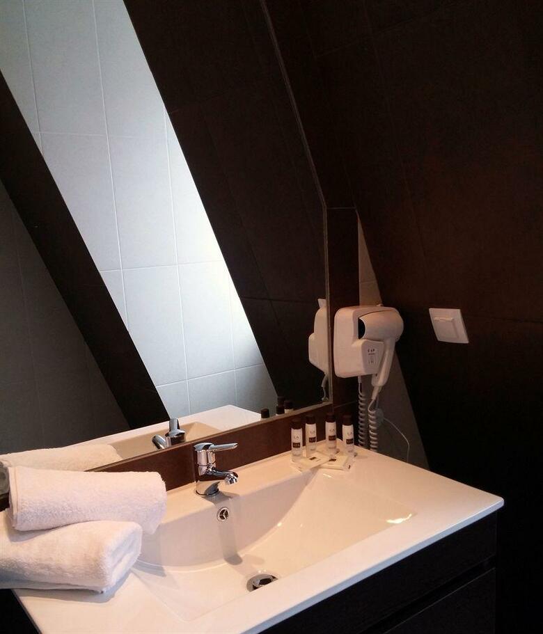Hotel Lisbon Arsenal Suites