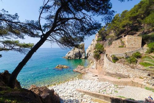 Blanes Villa Sleeps 8 Pool Wifi