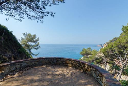 Blanes Villa Sleeps 8 Pool Wifi