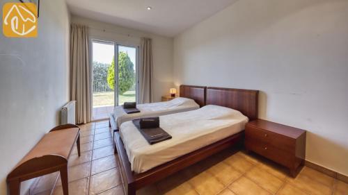 Blanes Villa Sleeps 8 Pool Wifi