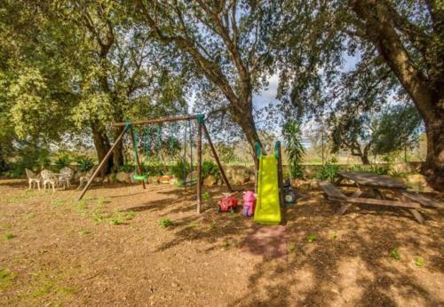 Buger Holiday Home Sleeps 4 With Pool