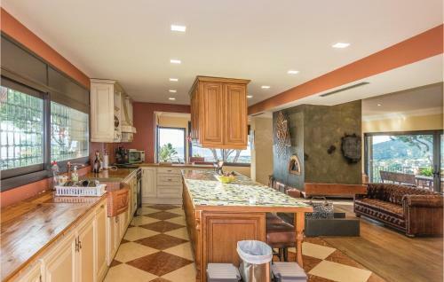 Four-bedroom Holiday Home In Cabrils