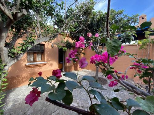 Casa Familiar Cerca de La Playa Con Piscina Compartida