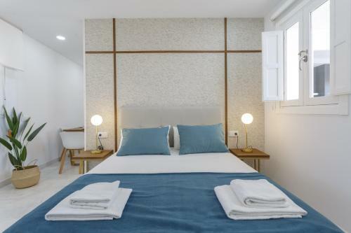 Apartamentos La Brujula By Cadiz4rentals