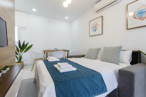 Apartamentos La Brujula By Cadiz4rentals