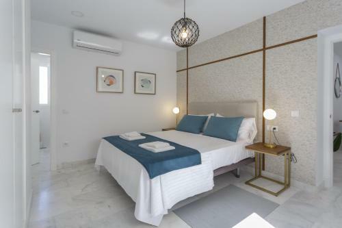 Apartamentos La Brujula By Cadiz4rentals