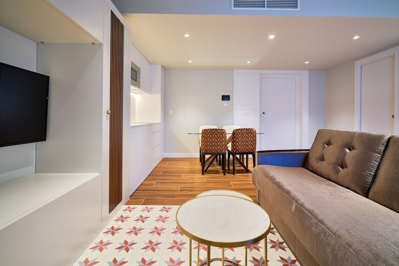 Hotel Tandem Torres de C�diz Suites