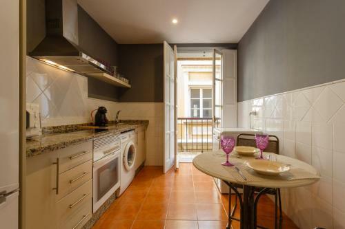 Almas Apartments By Cadiz4rentals