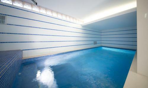 R108 Casa Parellada Con Piscina Climatizada