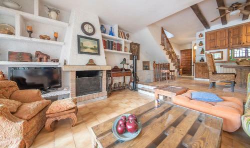 R97 Alorda Park Townhouse