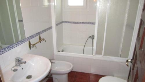 Calella de Palafrugell Apartment Sleeps 6 With Pool