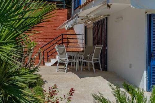 L-3 Calella de Palafrugell 5/ 6 Pax