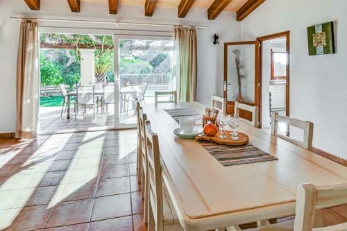Calonge Villa Sleeps 8 Pool Air Con Wifi