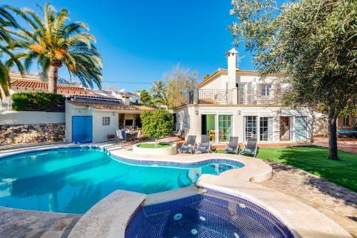Villa Viky