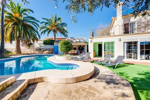 Villa Viky