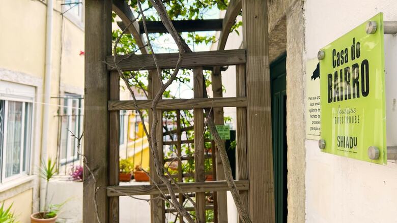 Hostal Casa Do Bairro By Shiadu