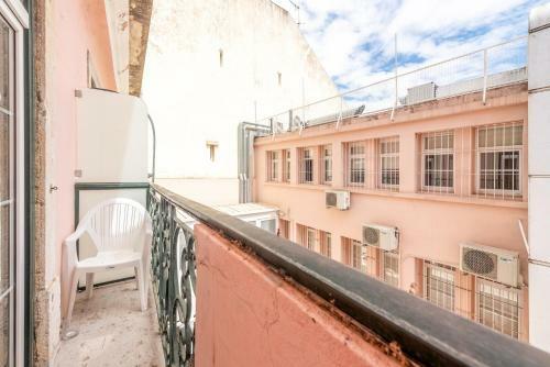 Hostal Happy At Chiado