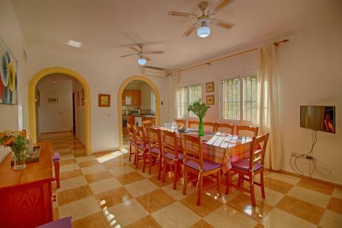 Villa Tosal