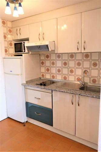 1 Bedroom Apartment With Sea Views