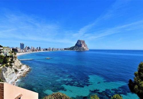 Calpe Apartment Sleeps 5 With Pool And Wifi