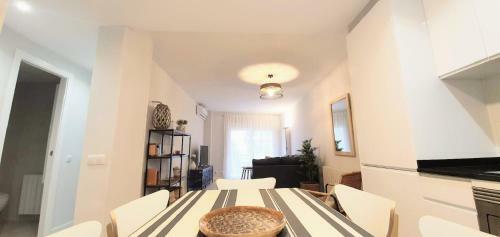 Apartamento Miramar Serveis - Sol Espa�a