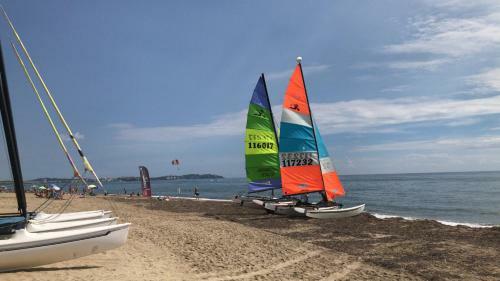 Hostal Residencia Beach