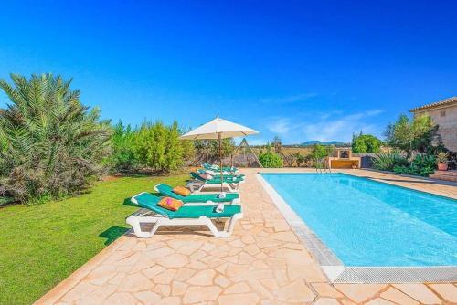 Campos Villa Sleeps 8 Pool Air Con Wifi