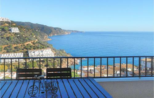 Three-bedroom Apartment In Tossa de Mar, Girona
