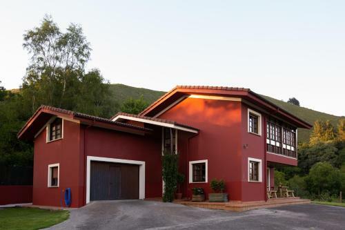 Villa La Llosa
