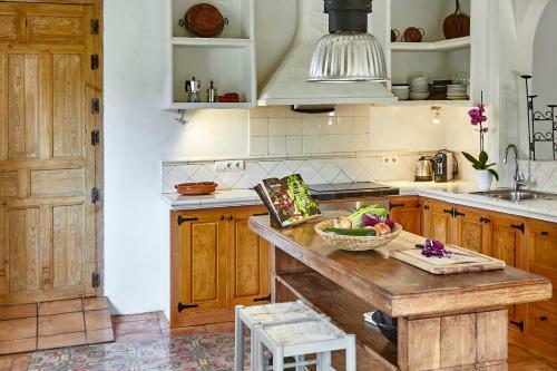 Villa Hermosa At Masia Nur Sitges