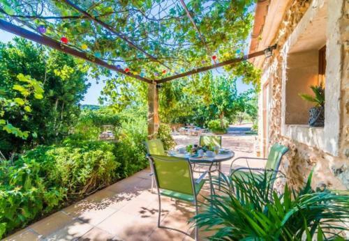 Capdepera Holiday Home Sleeps 4