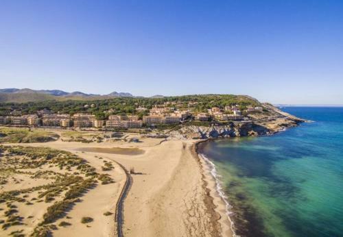 Capdepera Holiday Home Sleeps 4
