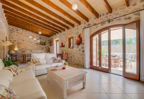 Capdepera Holiday Home Sleeps 7 With Pool And Wifi