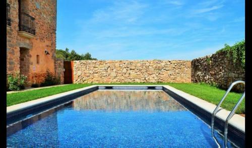 Capellades Apartment Sleeps 7 With Pool