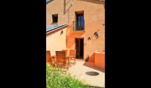 Capellades Apartment Sleeps 4 With Pool
