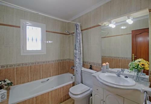 Casas de Torrat Villa Sleeps 13 With Air Con And Wifi