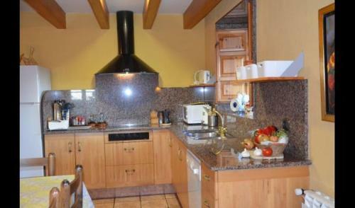Casserres Villa Sleeps 9 With Pool
