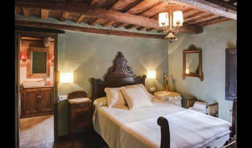Villa In Casserres Sleeps 14 With Pool