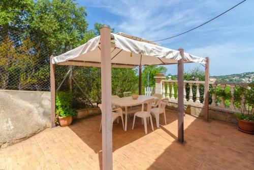 Caules Villa Sleeps 6 Pool Wifi
