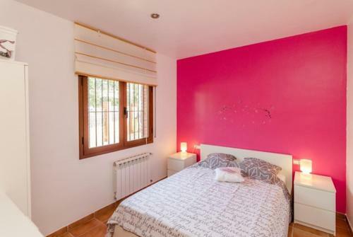Caules Villa Sleeps 8 Pool Wifi