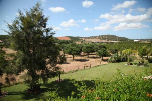 Hostal Quinta Do Rio Country Inn