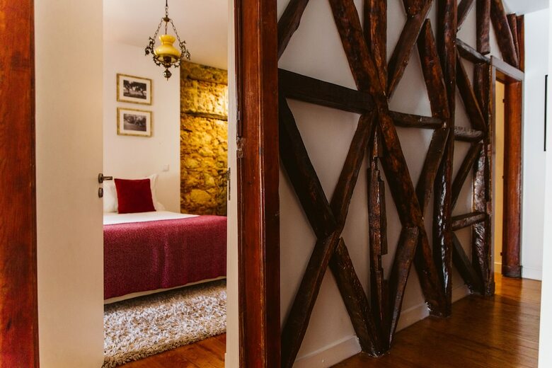 54 Santa Catarina Apartments